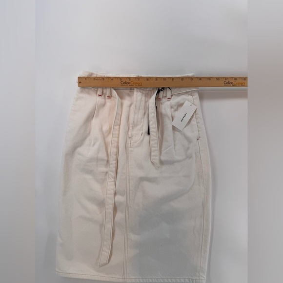 NWT J Brand Women’s White Denim Knee Length Skirt Size 25 - Picture 3 of 6